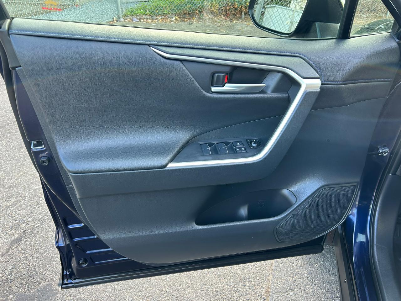 Toyota RAV4 Hybrid XSE 2019