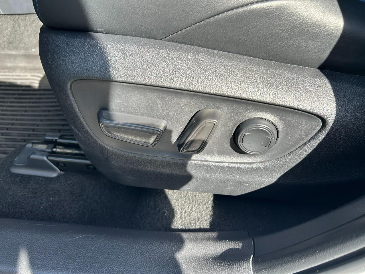 Toyota RAV4 Hybrid XSE 2024