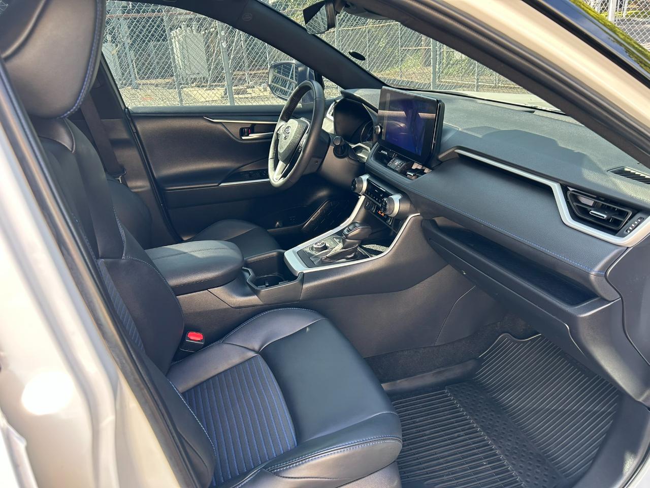 Toyota RAV4 Hybrid XSE 2024