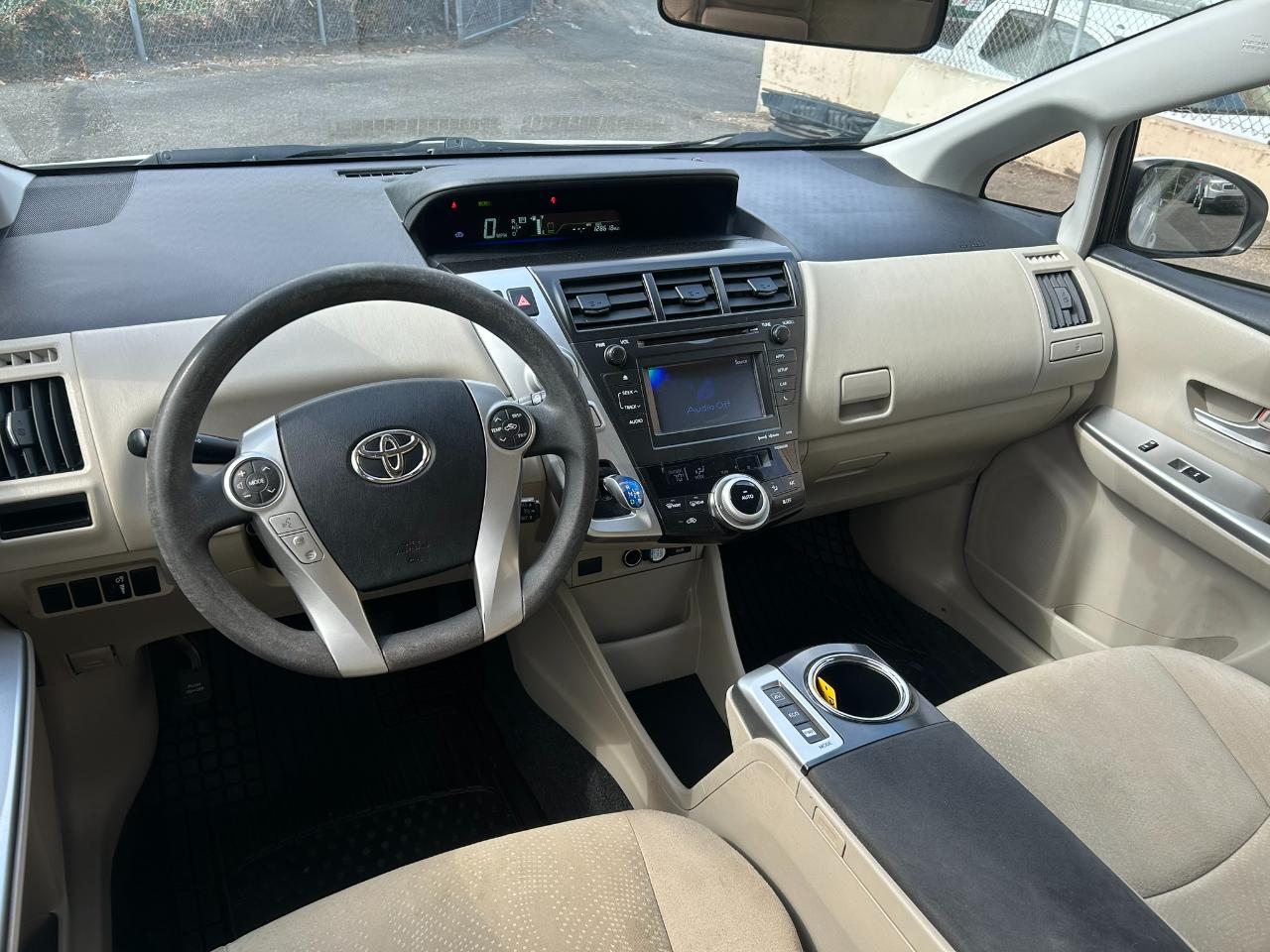 Toyota Prius V Three 2012