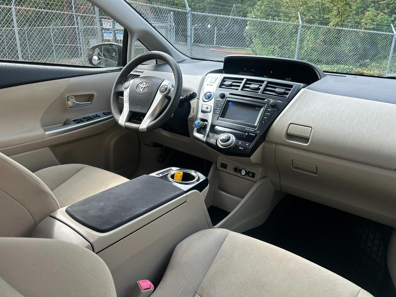 Toyota Prius V Three 2012