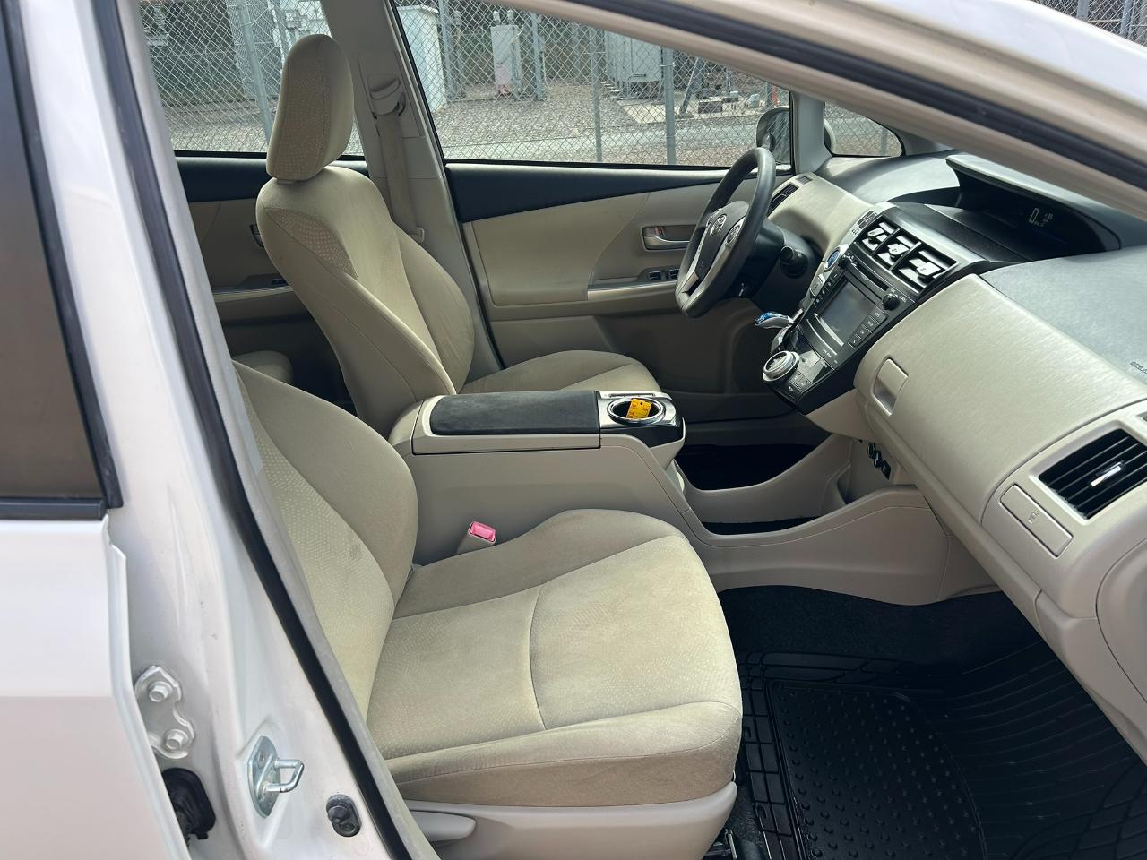 Toyota Prius V Three 2012