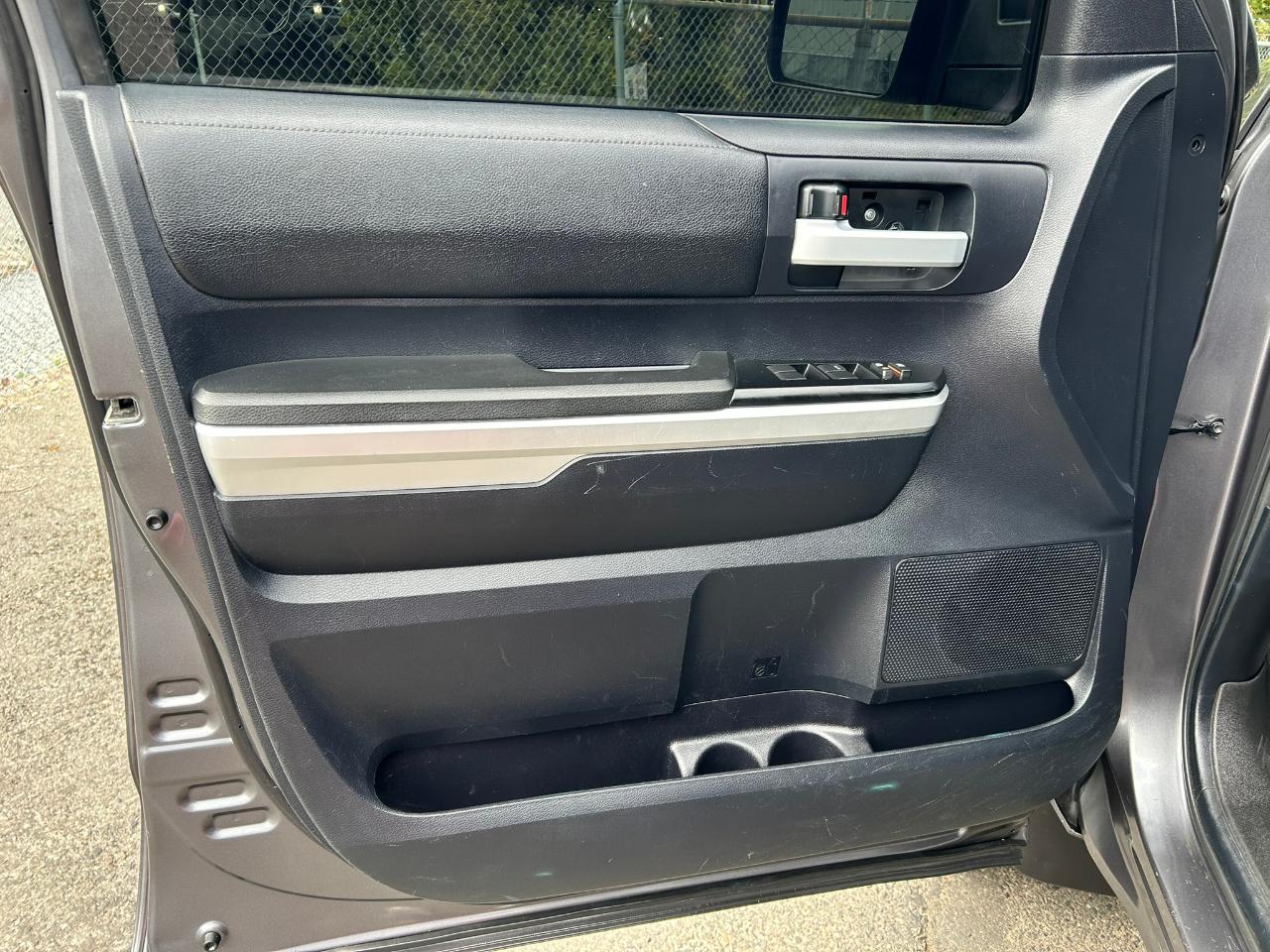 Toyota Tundra SR5 5.7L V8 FFV Double Cab 4WD 2014