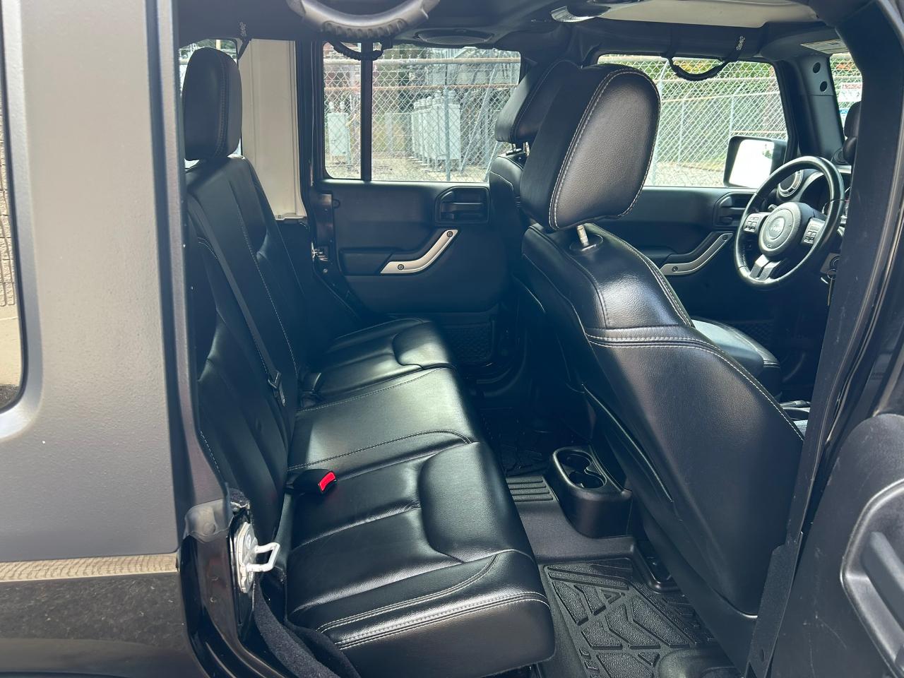 Jeep Wrangler Unlimited Rubicon 4WD 2014