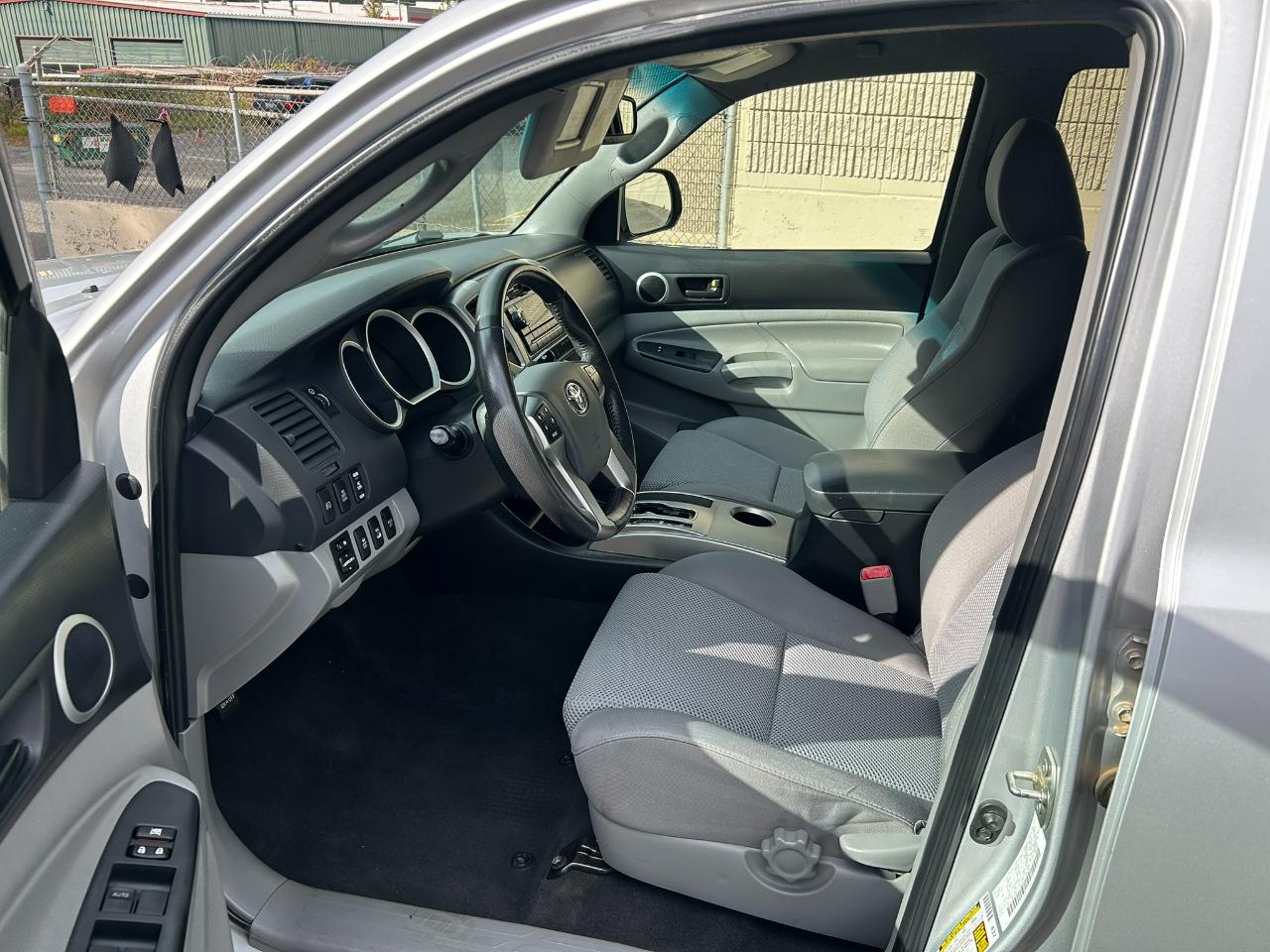 Toyota Tacoma  2012