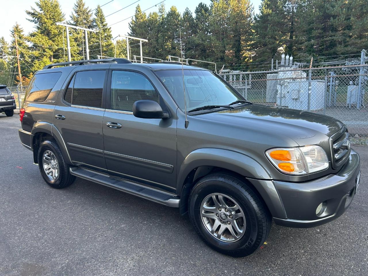 Toyota Sequoia Limited 4WD 2004