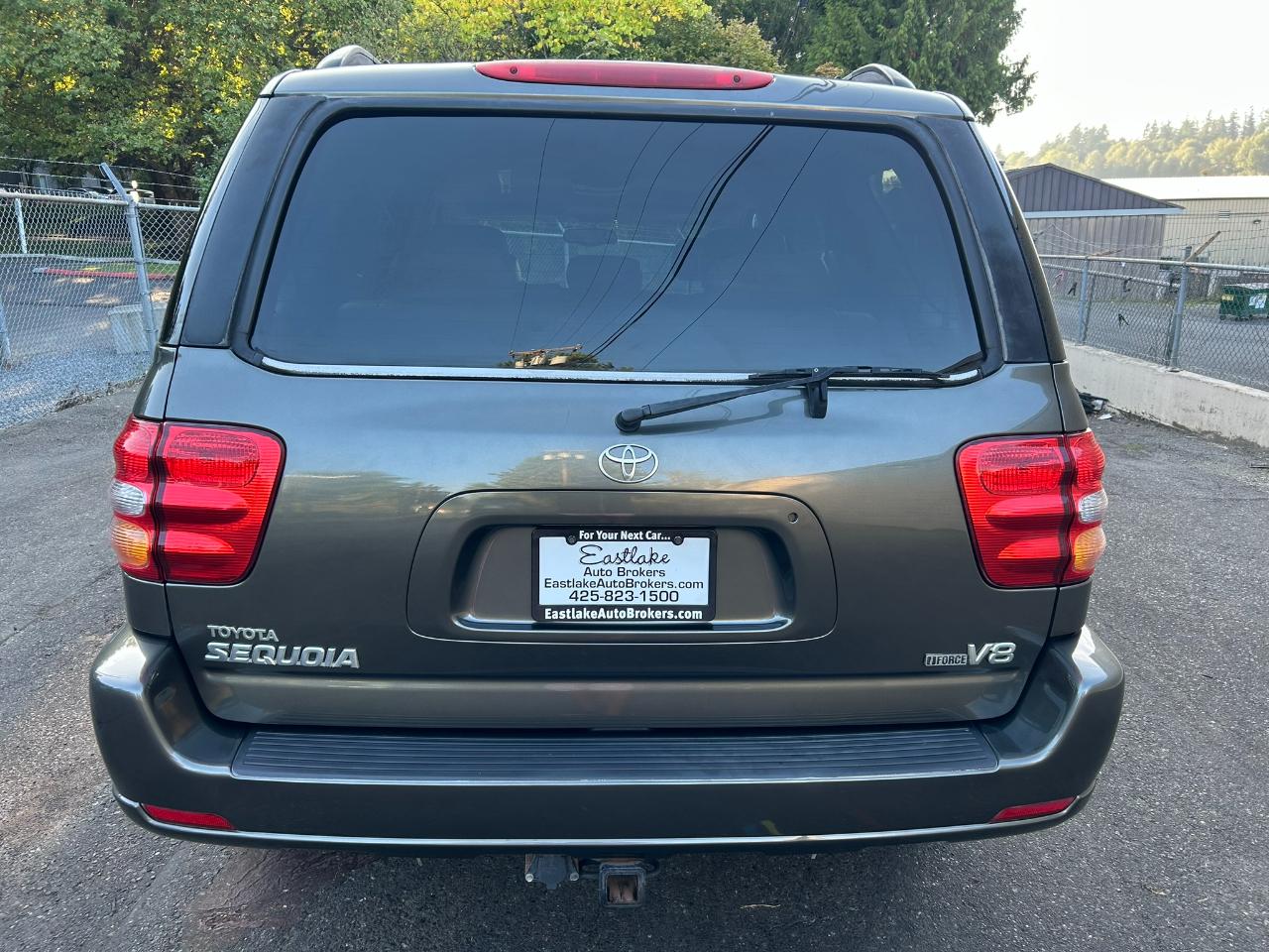 Toyota Sequoia Limited 4WD 2004