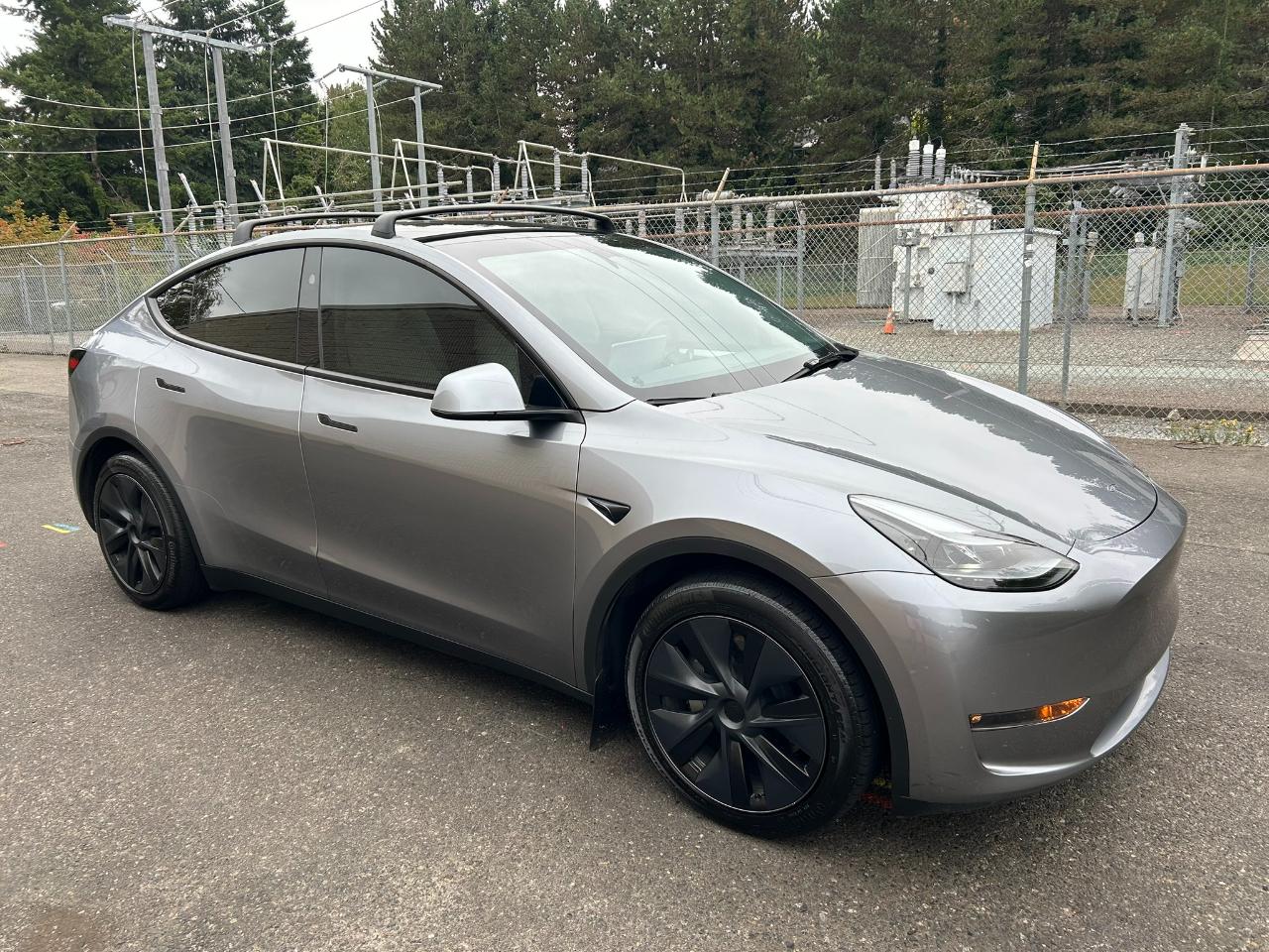 Tesla Model Y Long Range AWD 2024