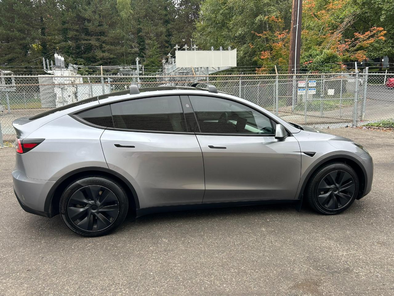 Tesla Model Y Long Range AWD 2024