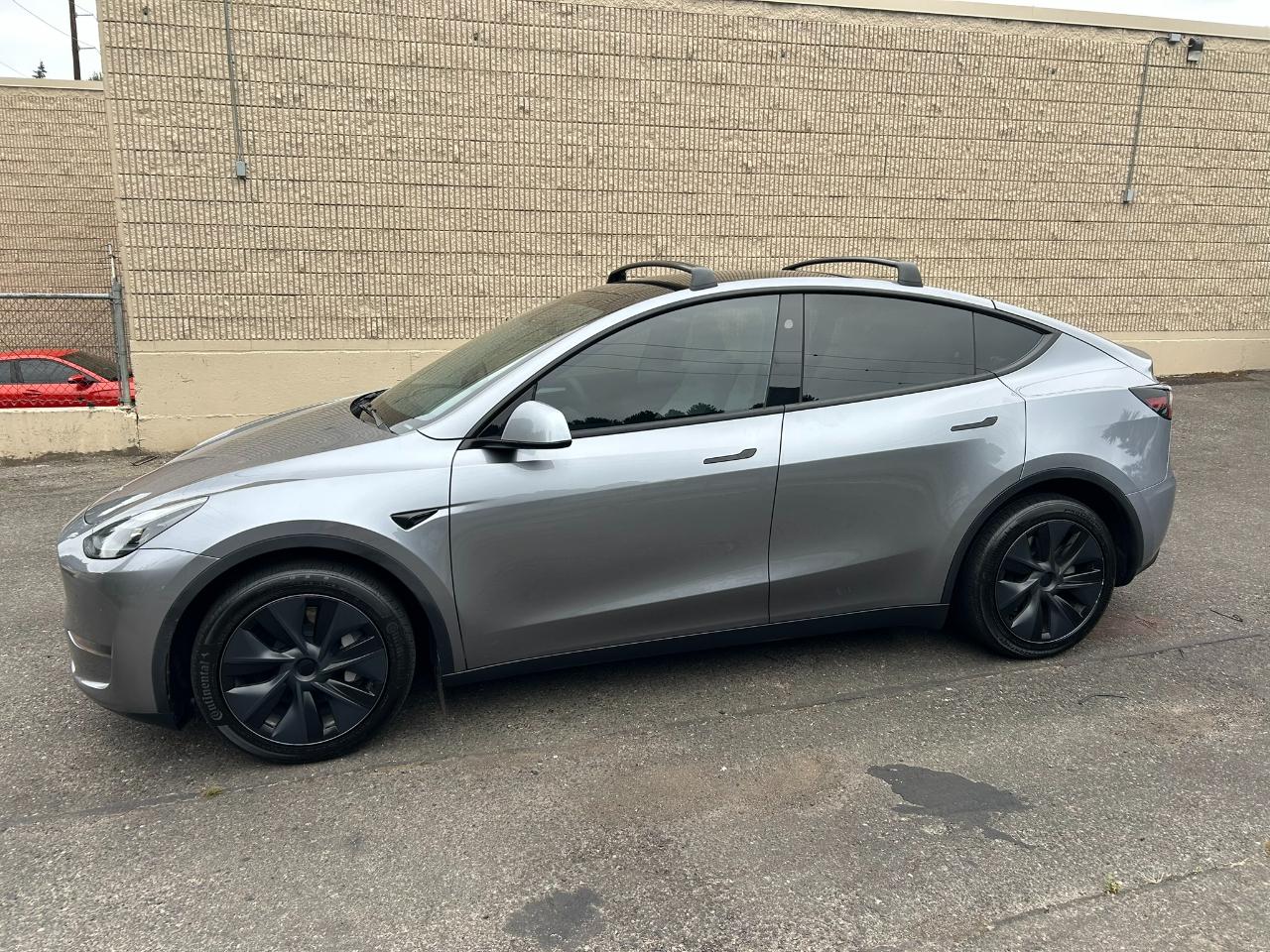 Tesla Model Y Long Range AWD 2024