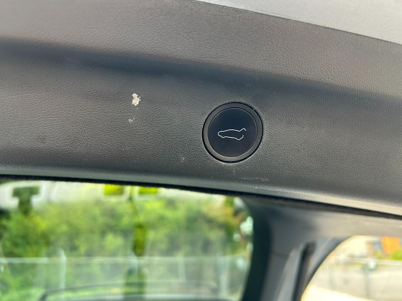 Tesla Model Y Long Range AWD 2024