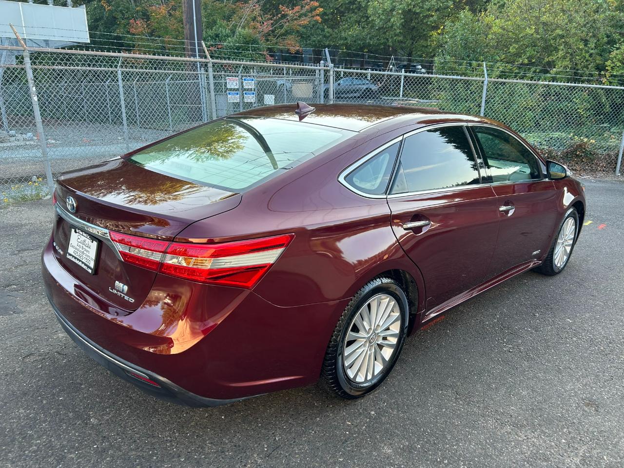 Toyota Avalon Hybrid XLE Premium 2013