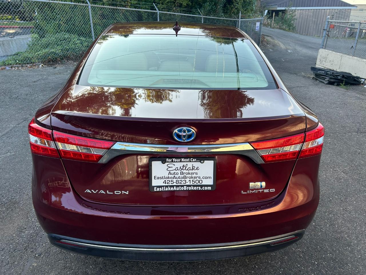 Toyota Avalon Hybrid XLE Premium 2013