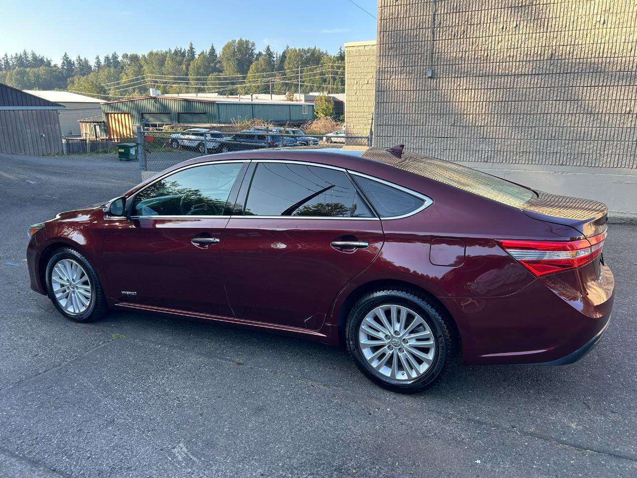 Toyota Avalon Hybrid XLE Premium 2013