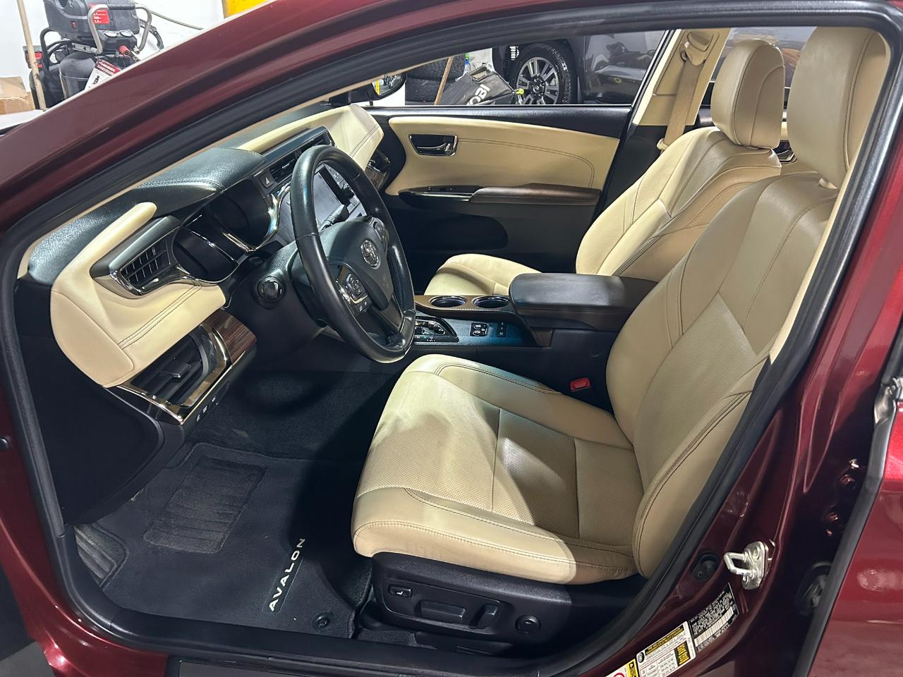 Toyota Avalon Hybrid XLE Premium 2013
