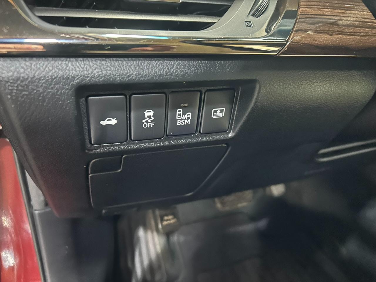 Toyota Avalon Hybrid XLE Premium 2013