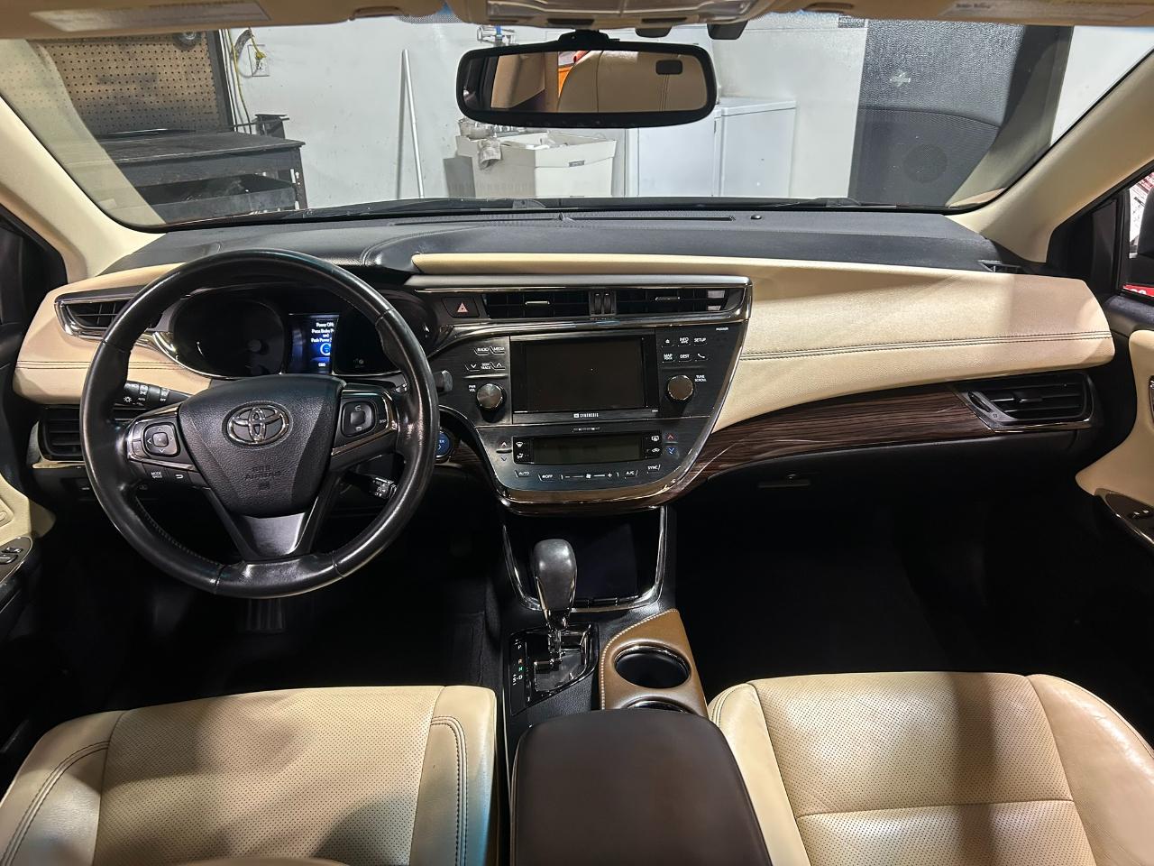 Toyota Avalon Hybrid XLE Premium 2013