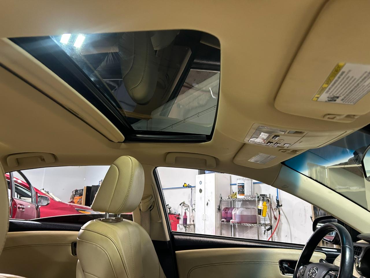 Toyota Avalon Hybrid XLE Premium 2013
