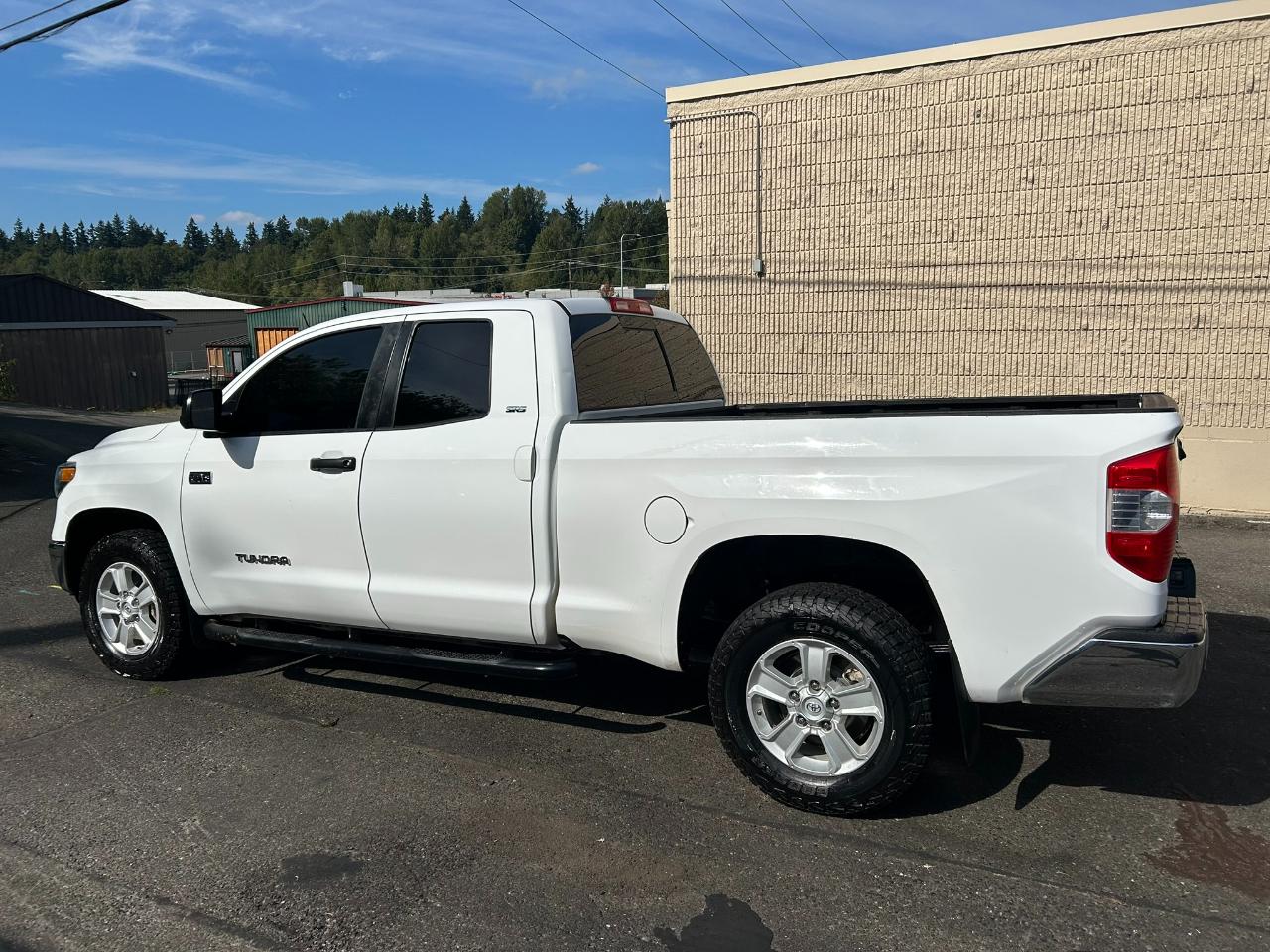 Toyota Tundra SR5 5.7L V8 FFV Double Cab 4WD 2019