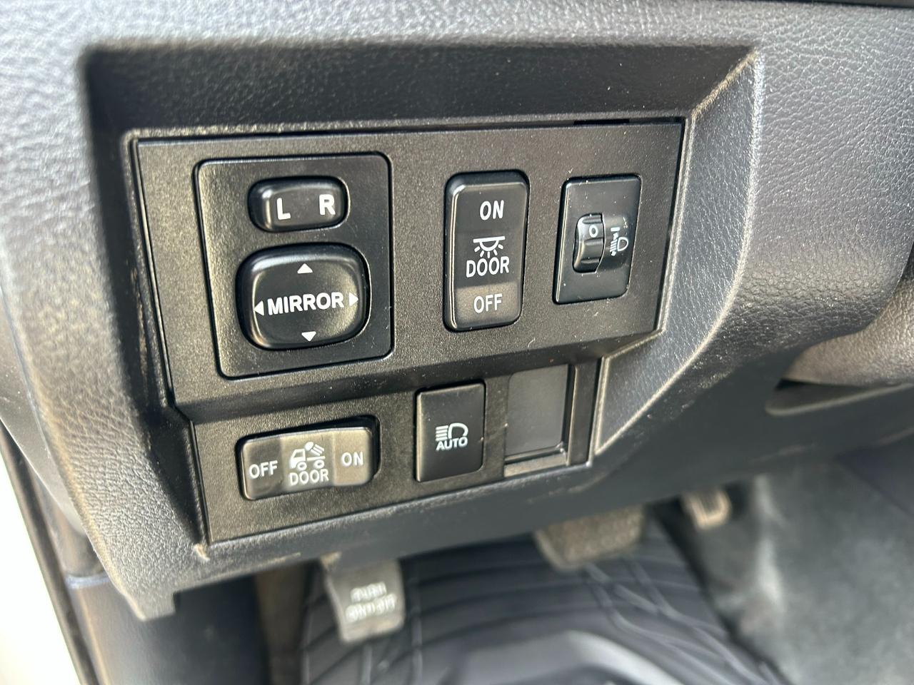 Toyota Tundra SR5 5.7L V8 FFV Double Cab 4WD 2019