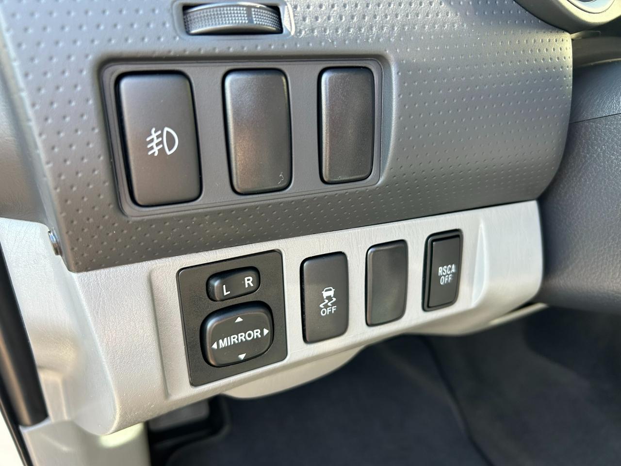 Toyota Tacoma Double Cab V6 4WD 2012