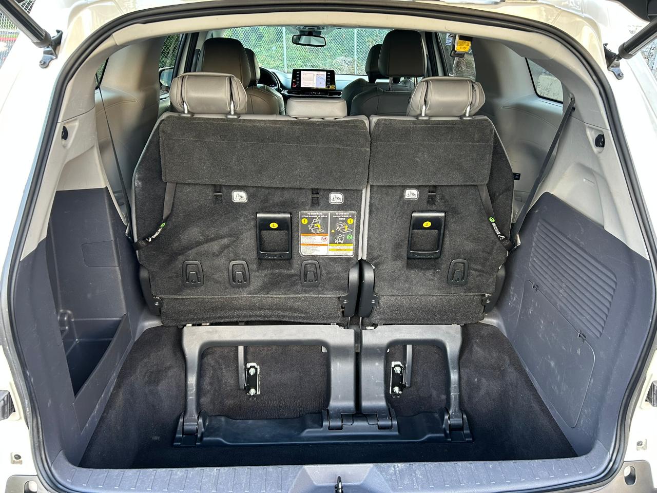 Toyota Sienna XLE 7-Passenger AWD 2021