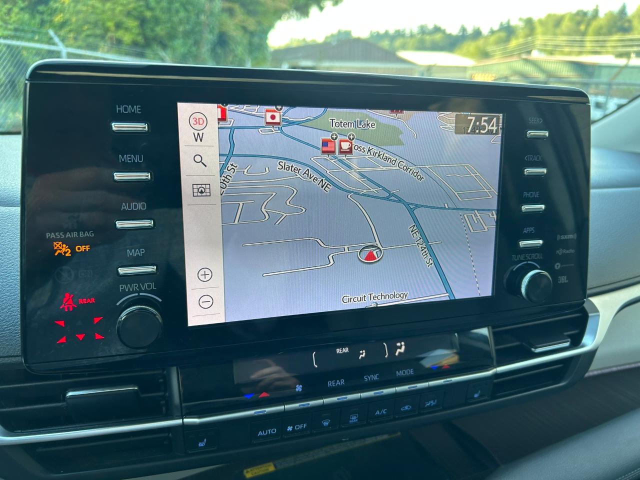 Toyota Sienna XLE 7-Passenger AWD 2021