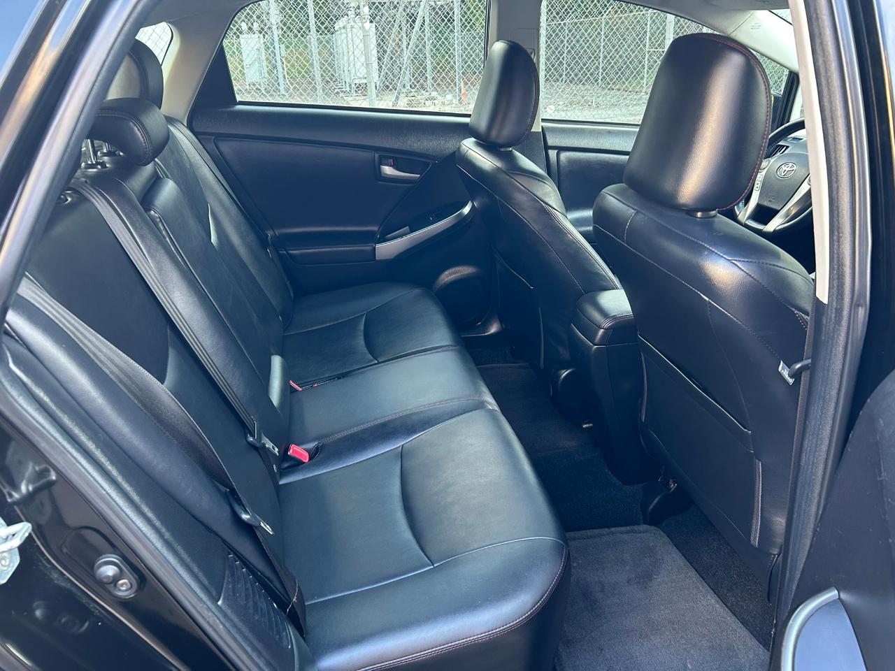 Toyota Prius  2013