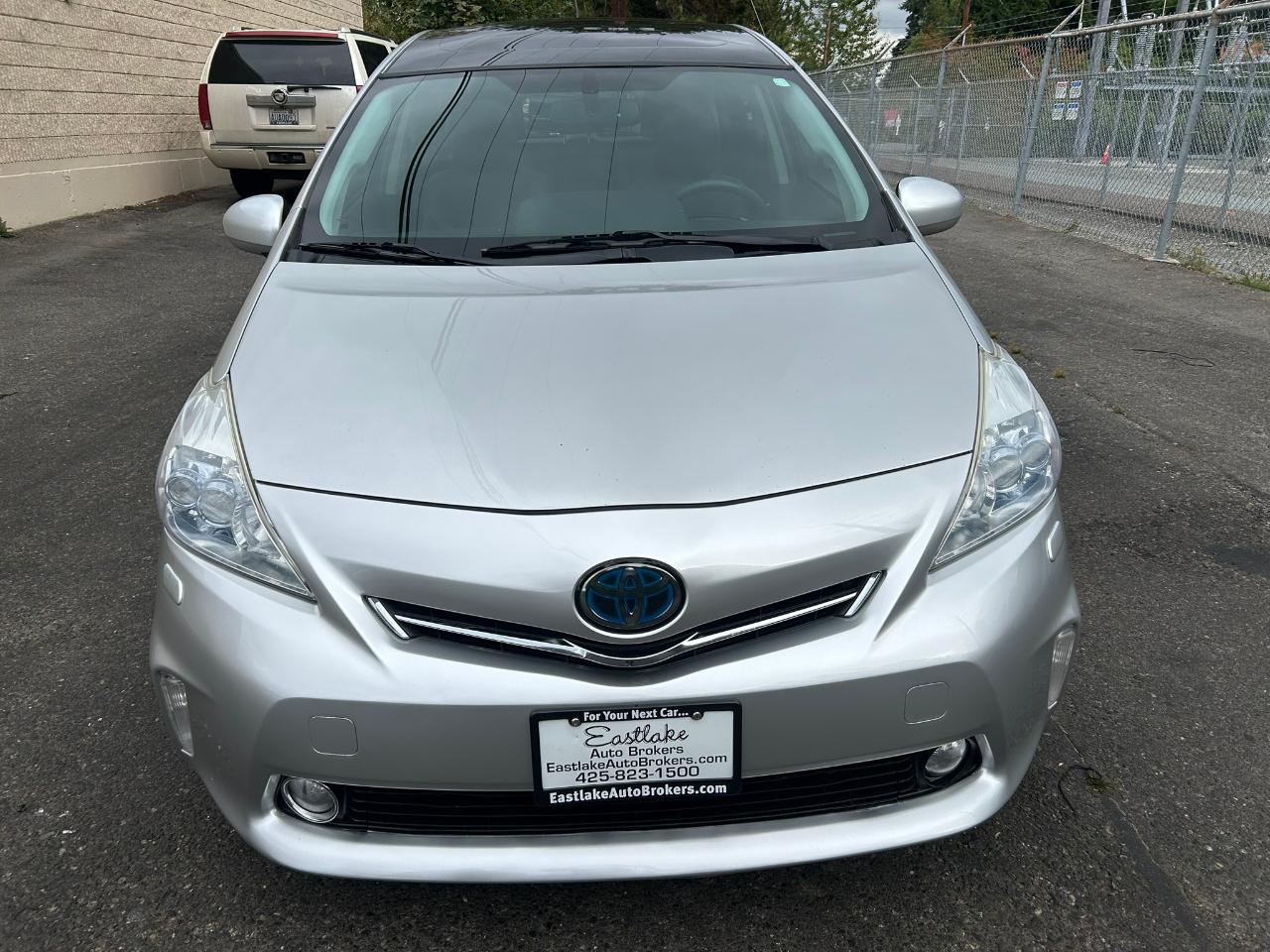 Toyota Prius V Five 2012