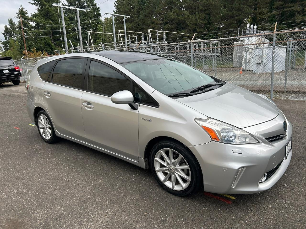 Toyota Prius V Five 2012