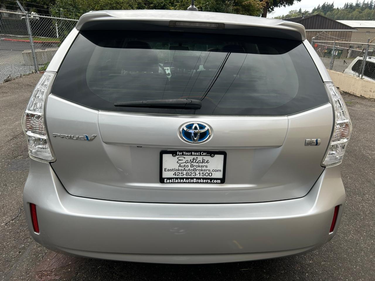 Toyota Prius V Five 2012