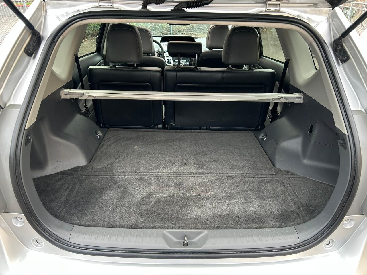 Toyota Prius V Five 2012