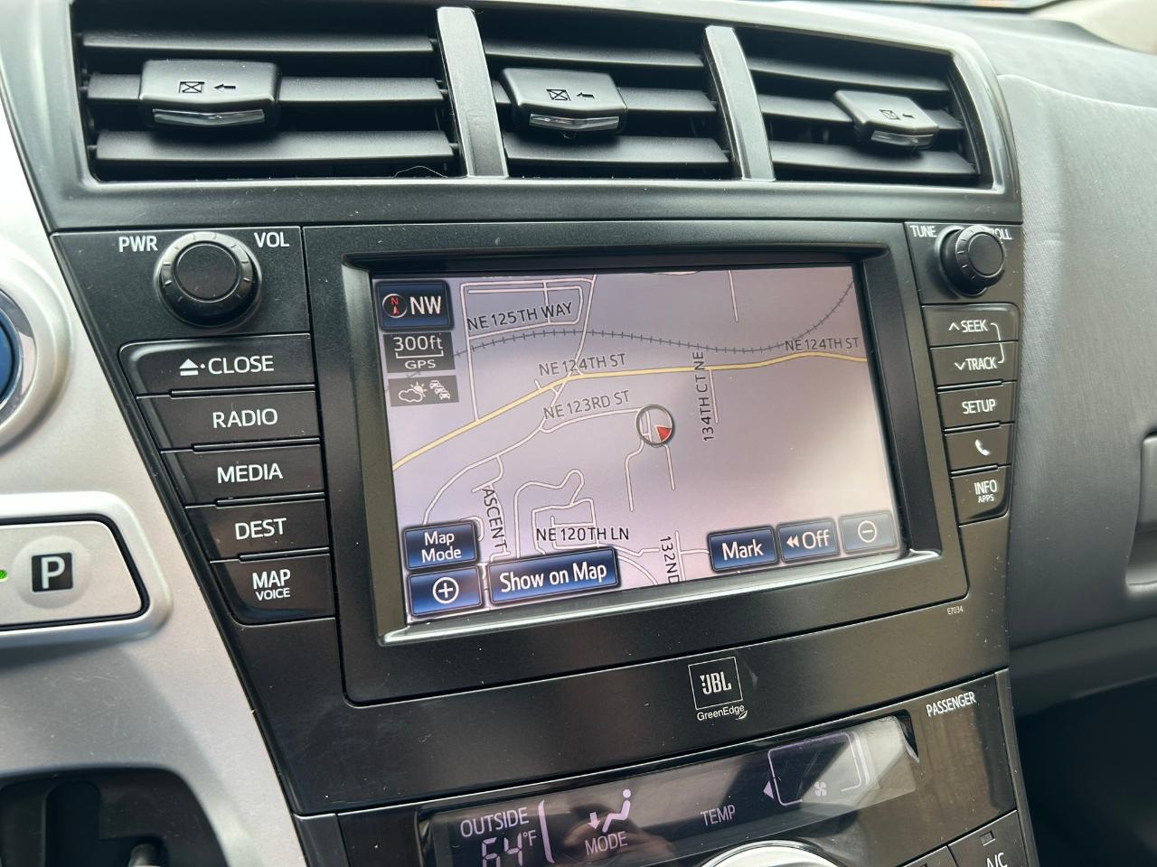 Toyota Prius V Five 2012