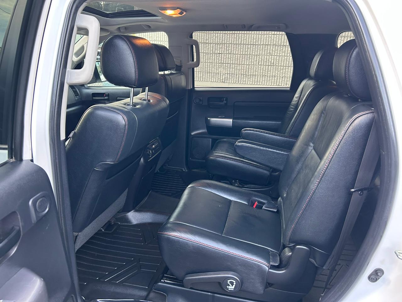 Toyota Sequoia  2020