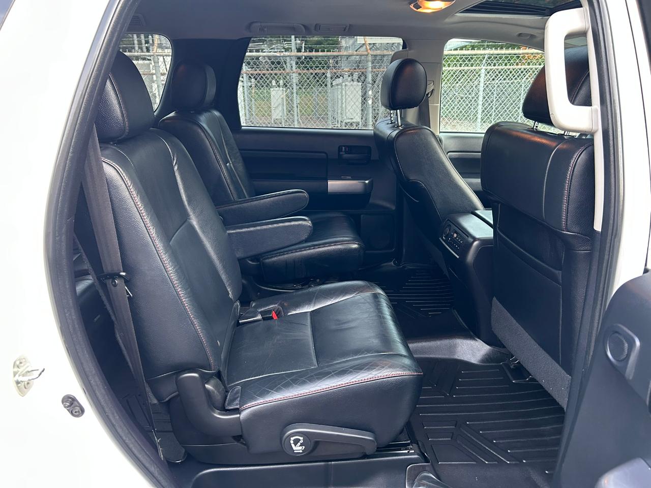 Toyota Sequoia  2020