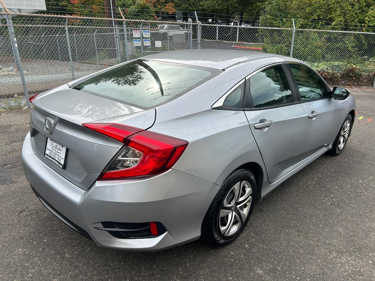 Honda Civic LX Sedan CVT 2017