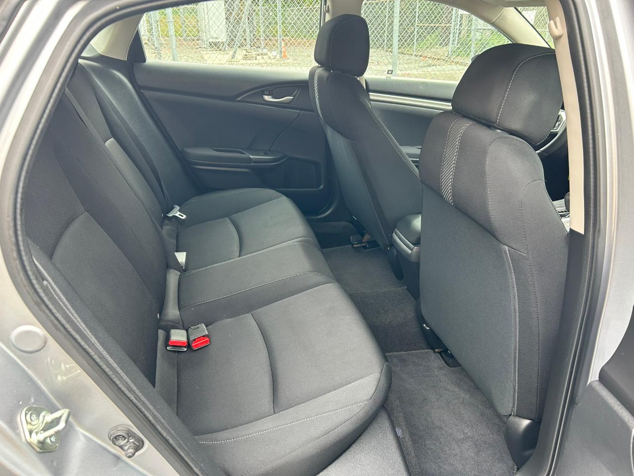 Honda Civic LX Sedan CVT 2017