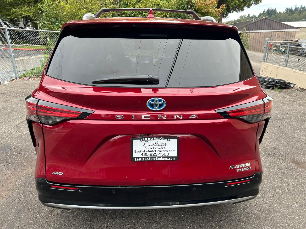 Toyota Sienna Platinum 7-Passenger AWD 2021