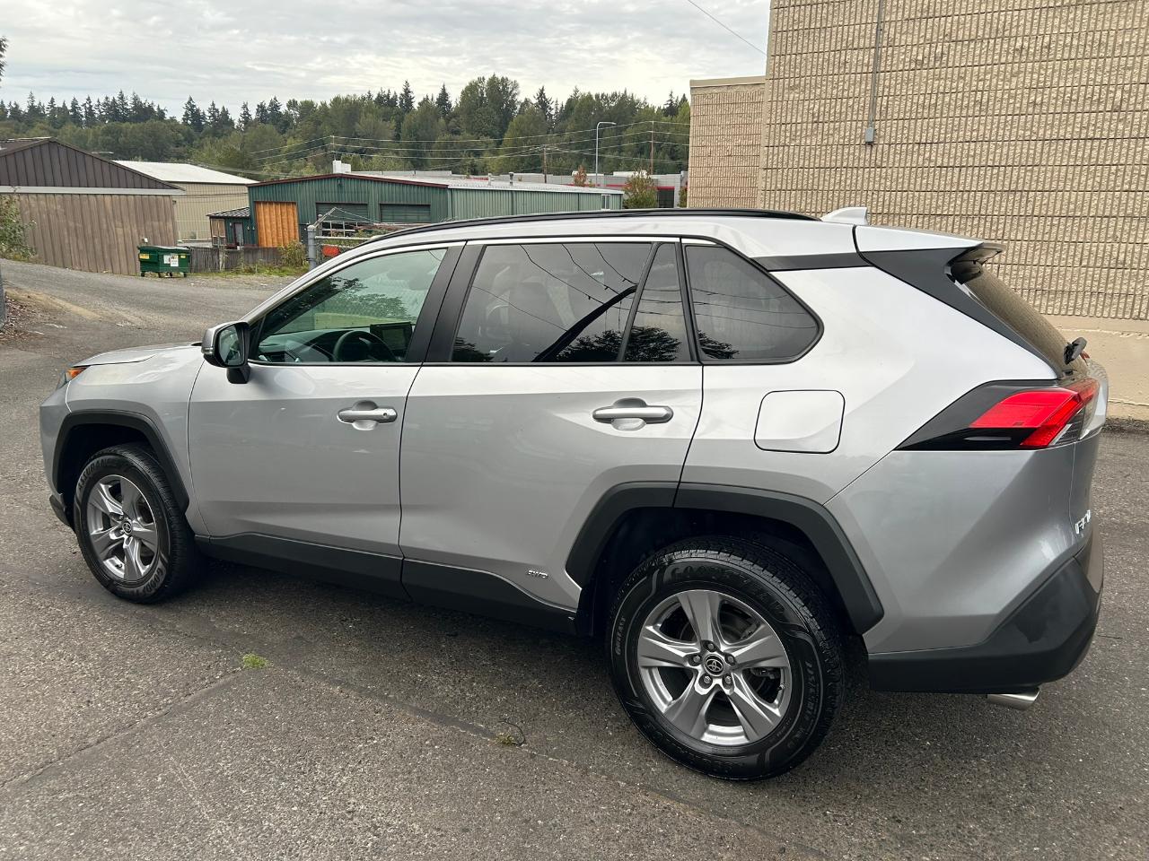Toyota RAV4 Hybrid LE 2022