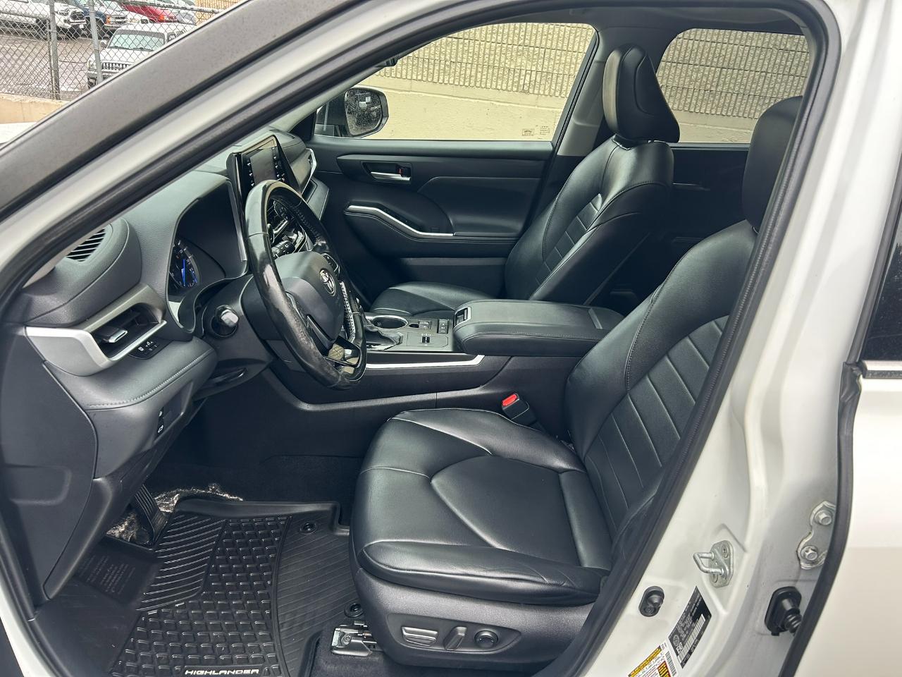 Toyota Highlander Hybrid XLE AWD 2020