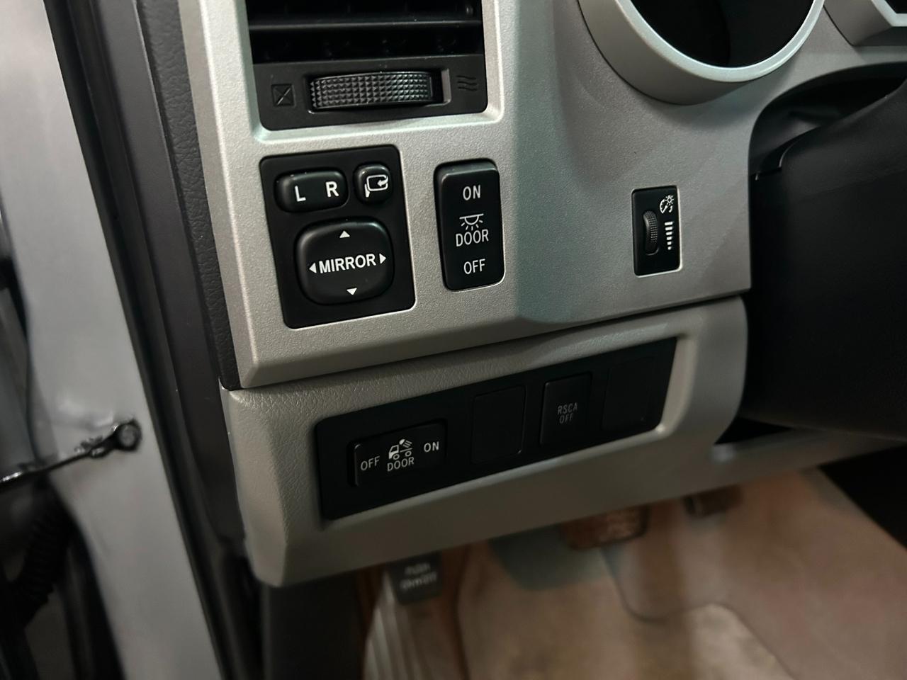 Toyota Tundra  2007