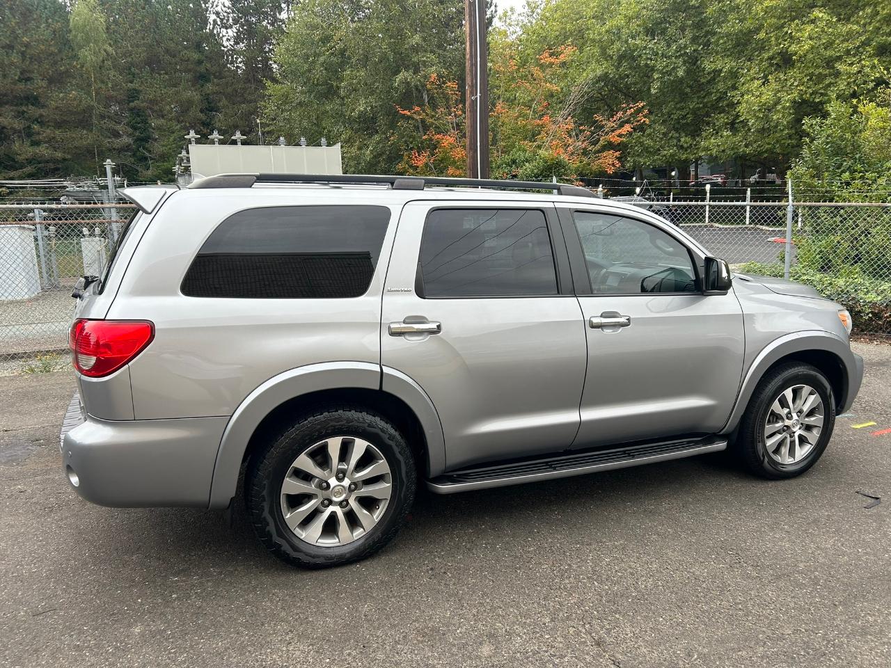 Toyota Sequoia Limited 4WD FFV 2017