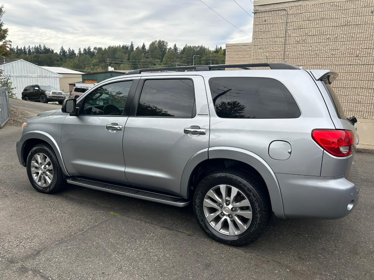 Toyota Sequoia Limited 4WD FFV 2017