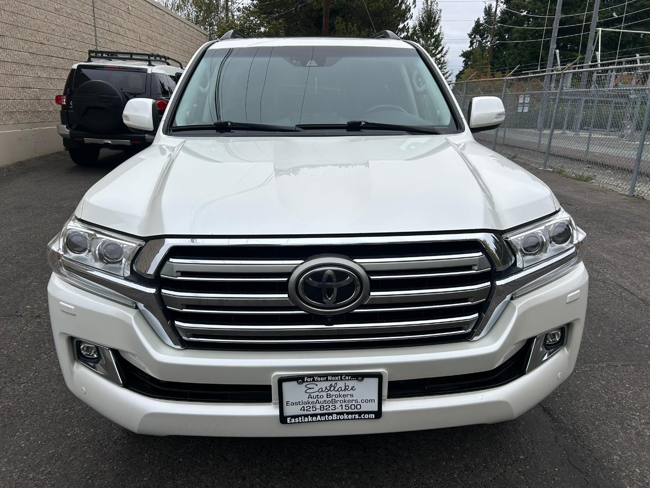 Toyota Land Cruiser 4WD 2016