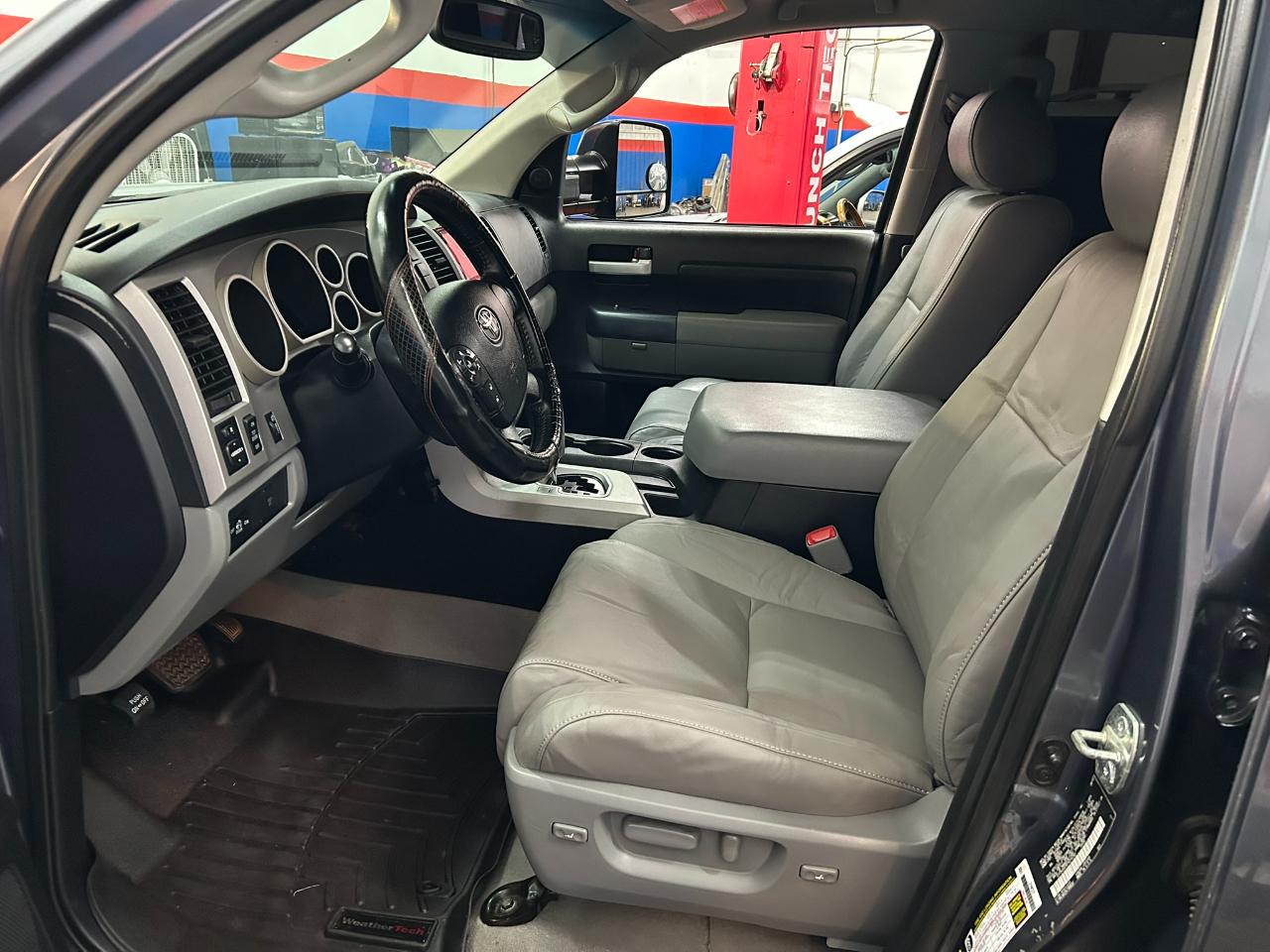 Toyota Tundra Limited Double Cab 6AT 4WD 2007