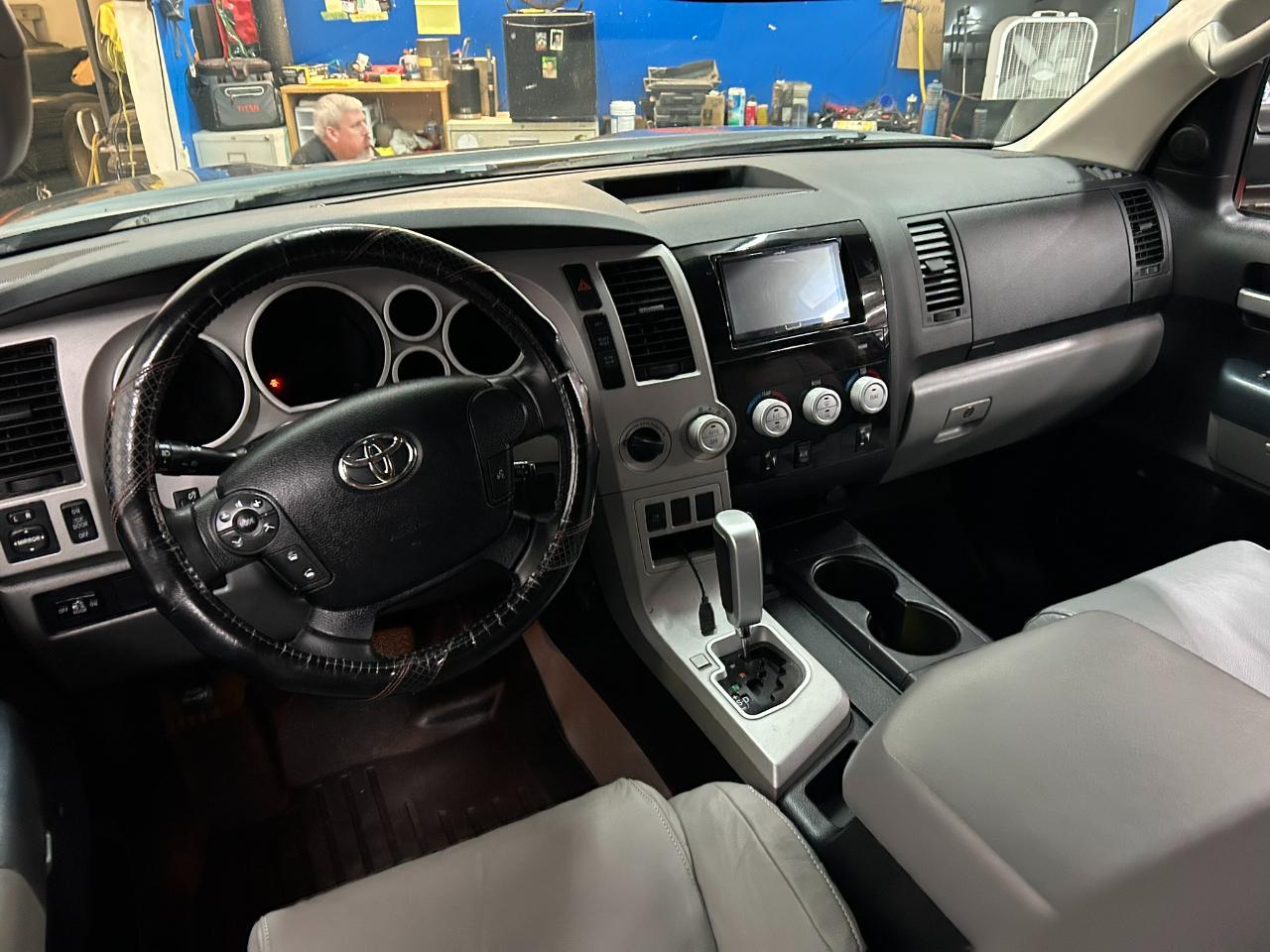Toyota Tundra Limited Double Cab 6AT 4WD 2007