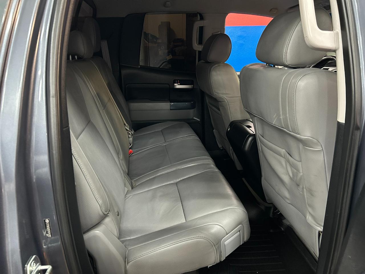 Toyota Tundra Limited Double Cab 6AT 4WD 2007