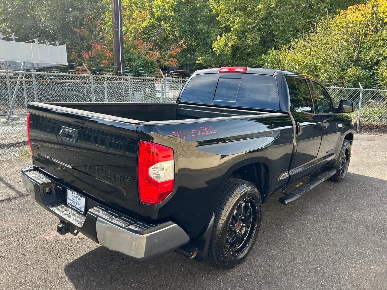 Toyota Tundra SR5 5.7L V8 FFV Double Cab 4WD 2016