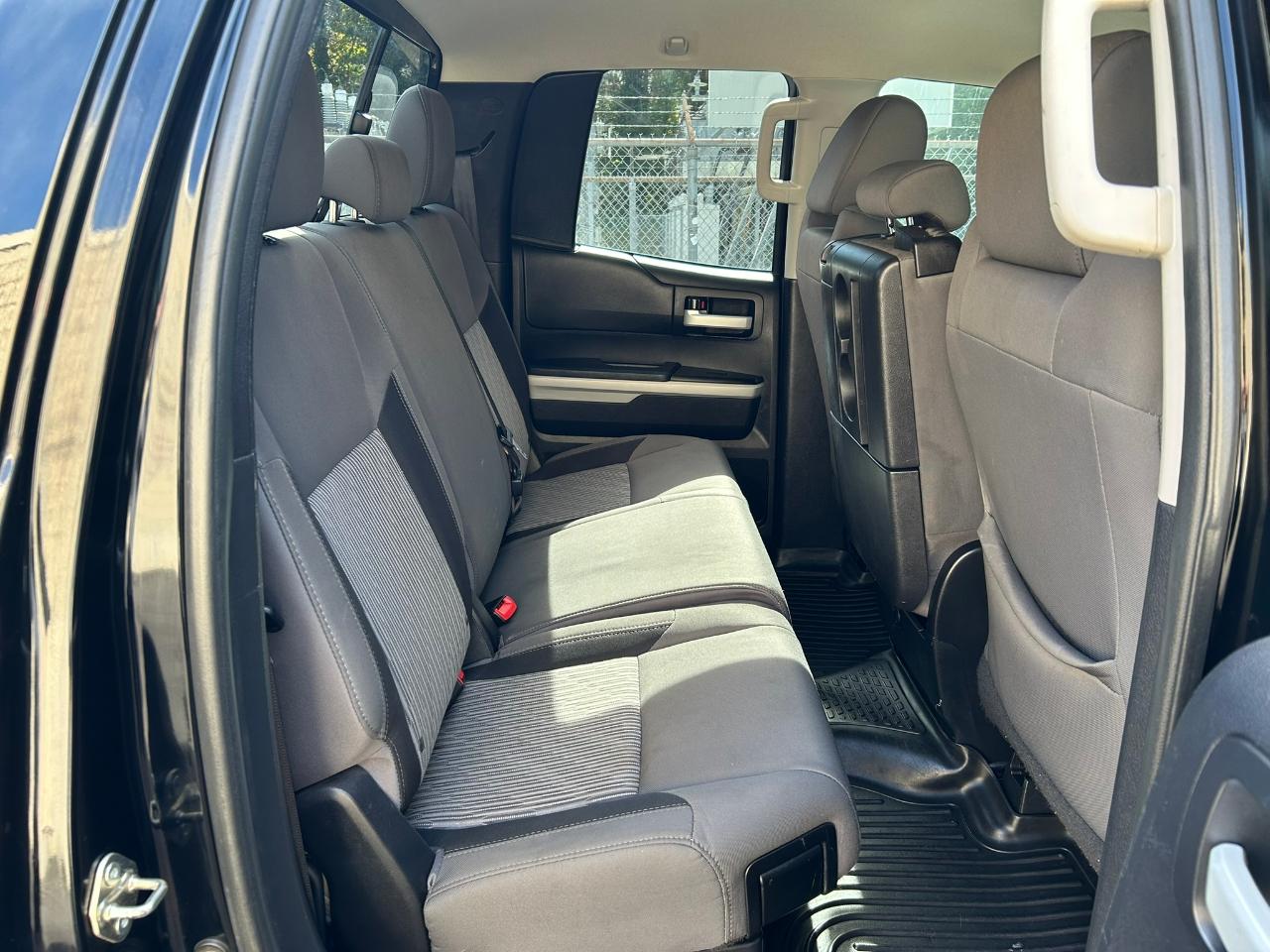 Toyota Tundra SR5 5.7L V8 FFV Double Cab 4WD 2016