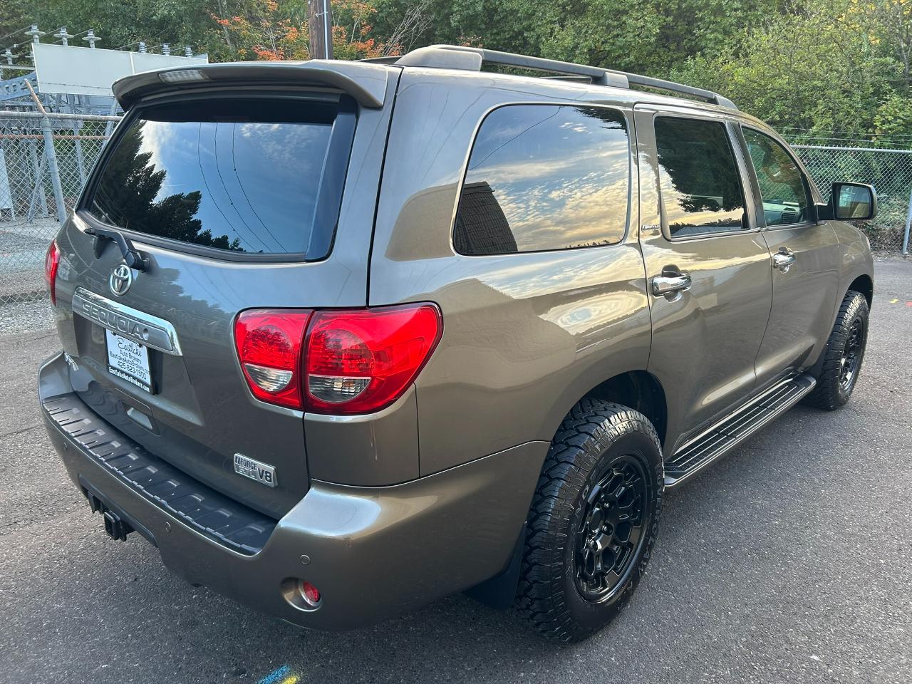 Toyota Sequoia Limited 4WD 2008